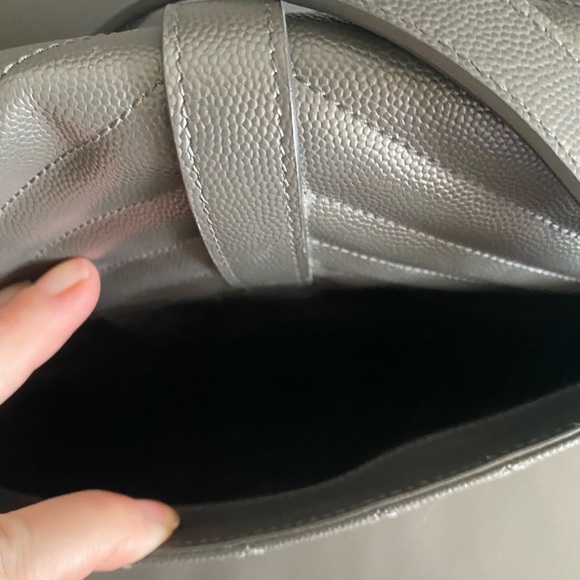 Yves Saint Laurent Envelope Bag Large - Picture 4 of 13